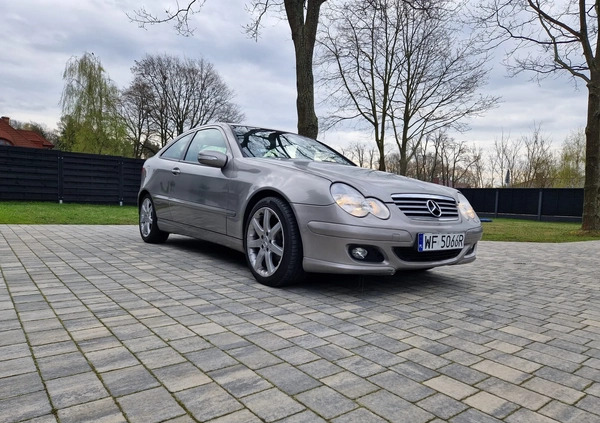 Mercedes-Benz Klasa C cena 19900 przebieg: 240000, rok produkcji 2006 z Łódź małe 29